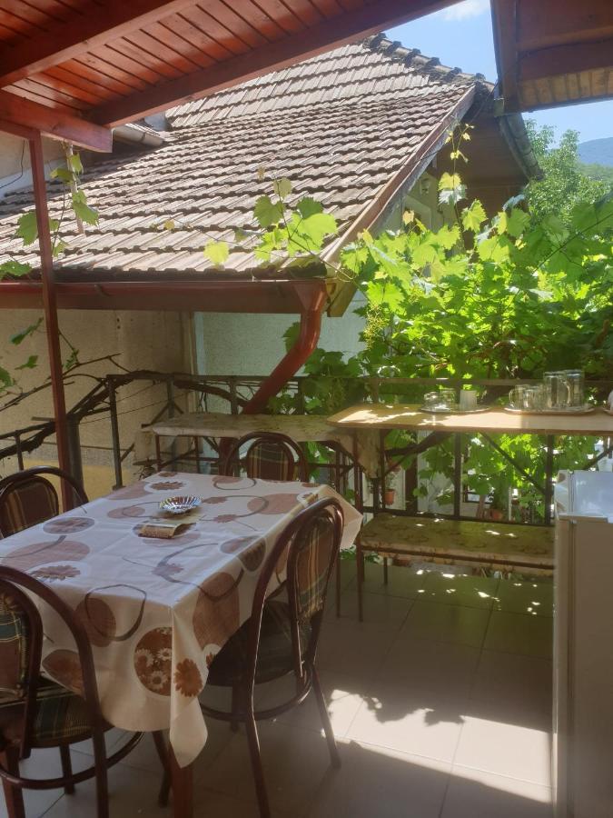 Casa Dina Hotel Байле Херкулане Екстериор снимка