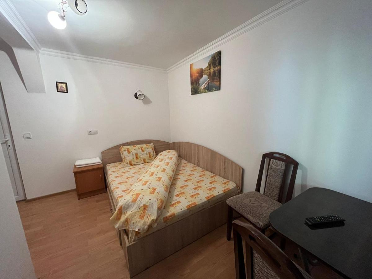 Casa Dina Hotel Байле Херкулане Екстериор снимка